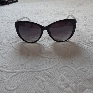 Women's glamorous sunglasses-bundle only item